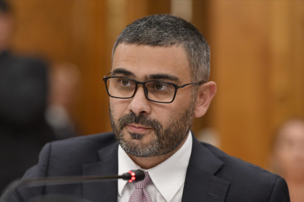 peste 28 milioane de pensionari vor primi ajutoare de pana la 1000 de lei manole conceptul de vulnerabilitate a afectat demnitatea acestor persoane