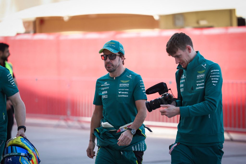 Alonso nu se grabeste sa se retraga Nu m as dori sa ma retrag fara ca fiul meu sa fie in paddock