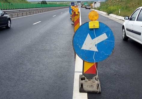 Atenție, clujeni: noi restricții pe un tronson de drum! O bandă va fi închisă ore întregi pentru lucrări de reparație: Ce trebuie să știți înainte de a porni la drum. 3 Atentie clujeni noi restrictii pe un tronson de drum o banda va fi inchisa ore intregi pentru lucrari de reparatie ce trebuie sa stiti inainte de a porni la drum