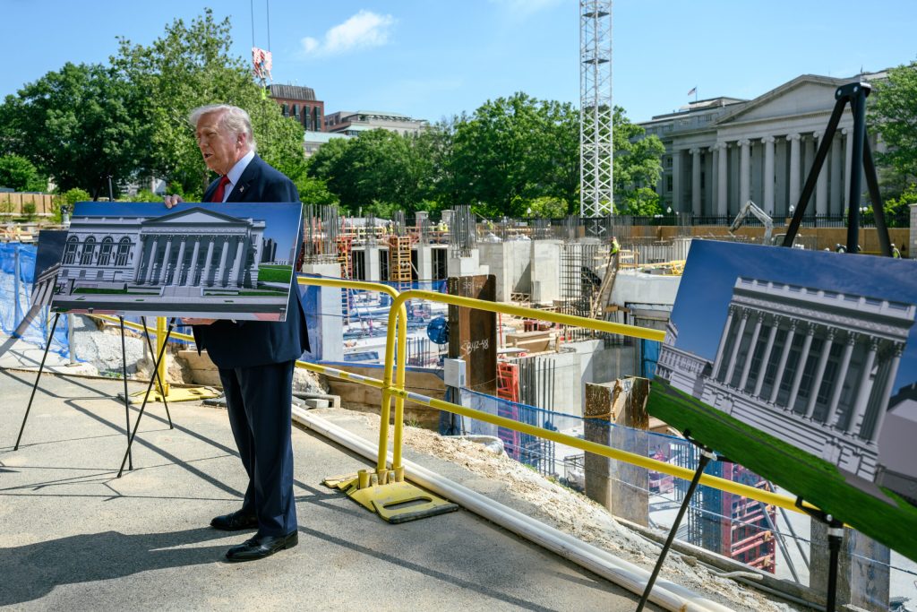 Ce complex uriaș construiește Donald Trump sub noua sală de bal a Casei Albe. „O oportunitate excelentă pentru lunetiști” 2 Ce complex urias construieste Donald Trump sub noua sala de bal a Casei Albe O oportunitate excelenta pentru lunetisti