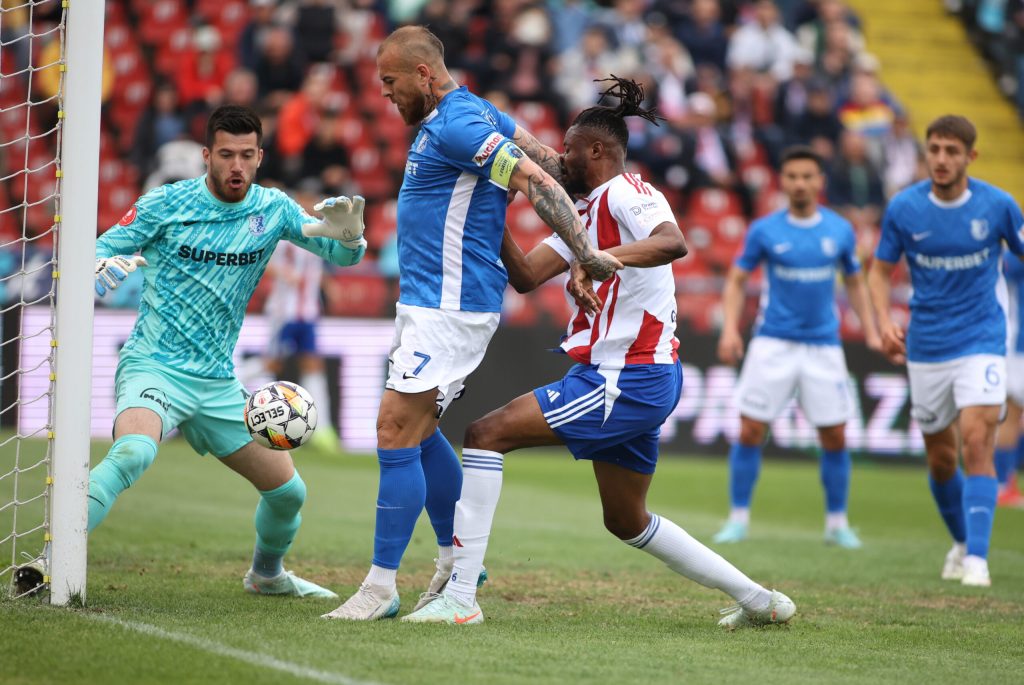 Chindia si Farul rezultat de egalitate 6 6 in prima mansa a barajului pentru Superliga de fotbal