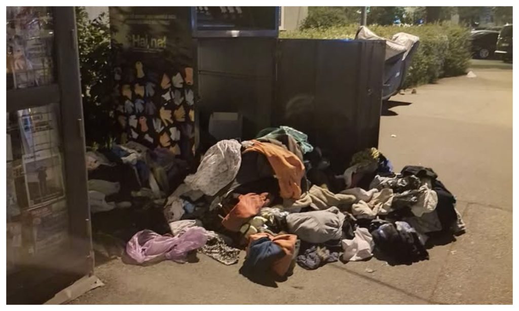 Containerele Hai Na din Cluj Napoca se transforma in focare de mizerie si haos Estepentru a nu stiu cata oara cand se intampla asta FOTO