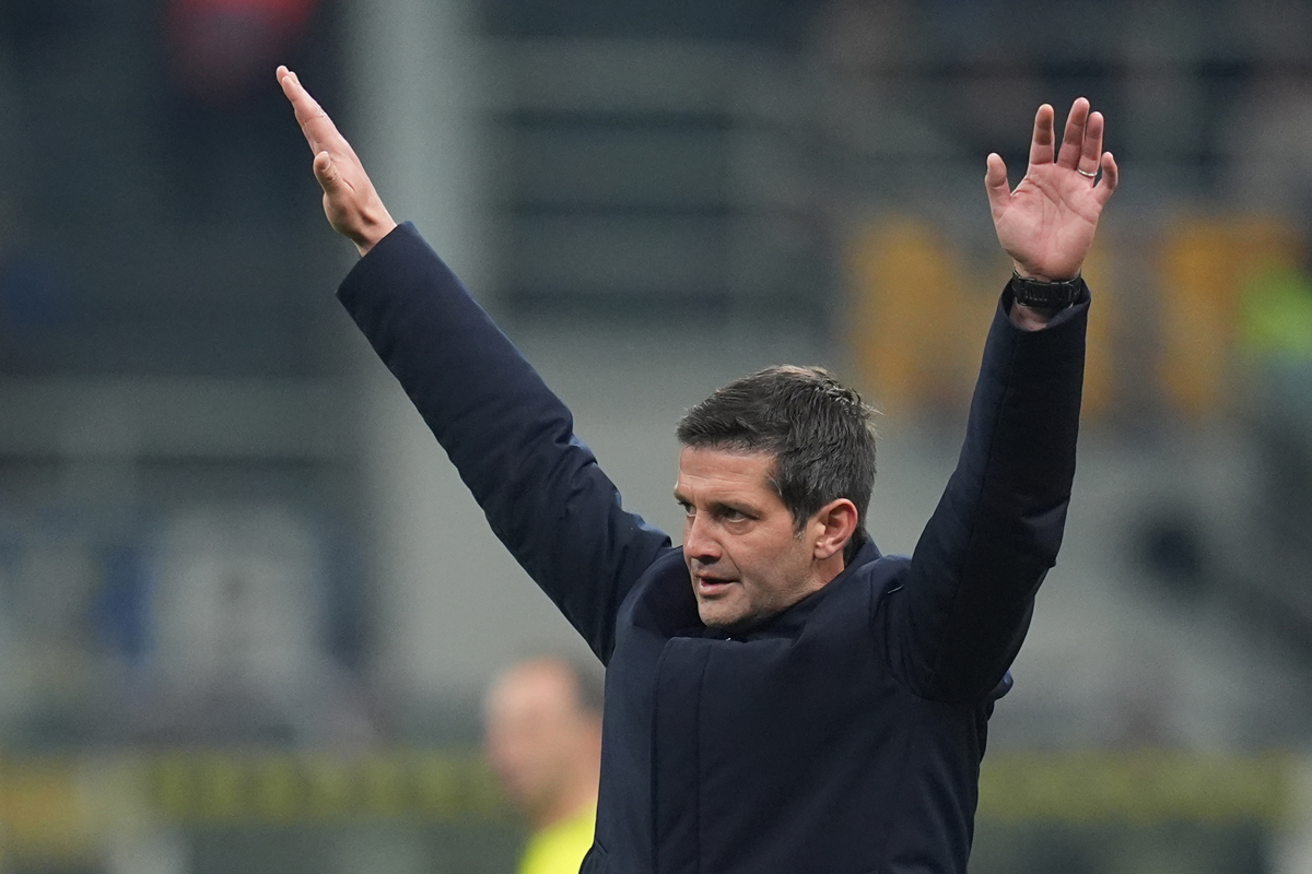Cristian Chivu antrenorul sezonului in Serie A Campionat Cupa si acum premiul suprem