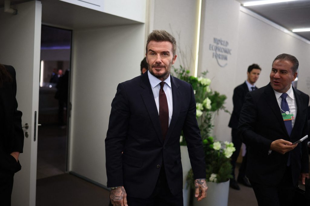 David Beckham a devenit primul milionar sportiv britanic