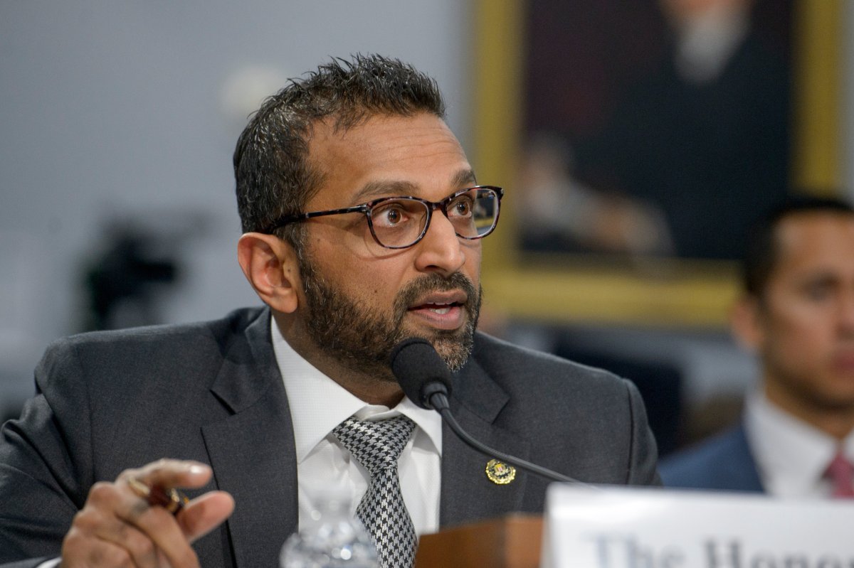 Directorul FBI Kash Patel reactie puternica in Senat dupa acuzatiile de consum de alcool la birou