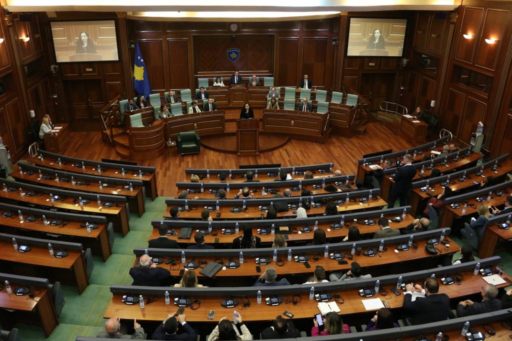 Kosovo va desfasura alegeri anticipate pe 7 iunie pentru a treia oara in 16 luni