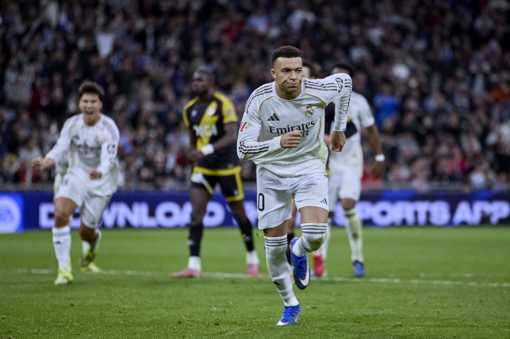 Liderii extremei drepte din Franta il ataca pe Mbappe dupa ce s a implicat in politica PSG a castigat Liga Campionilor dupa plecarea sa