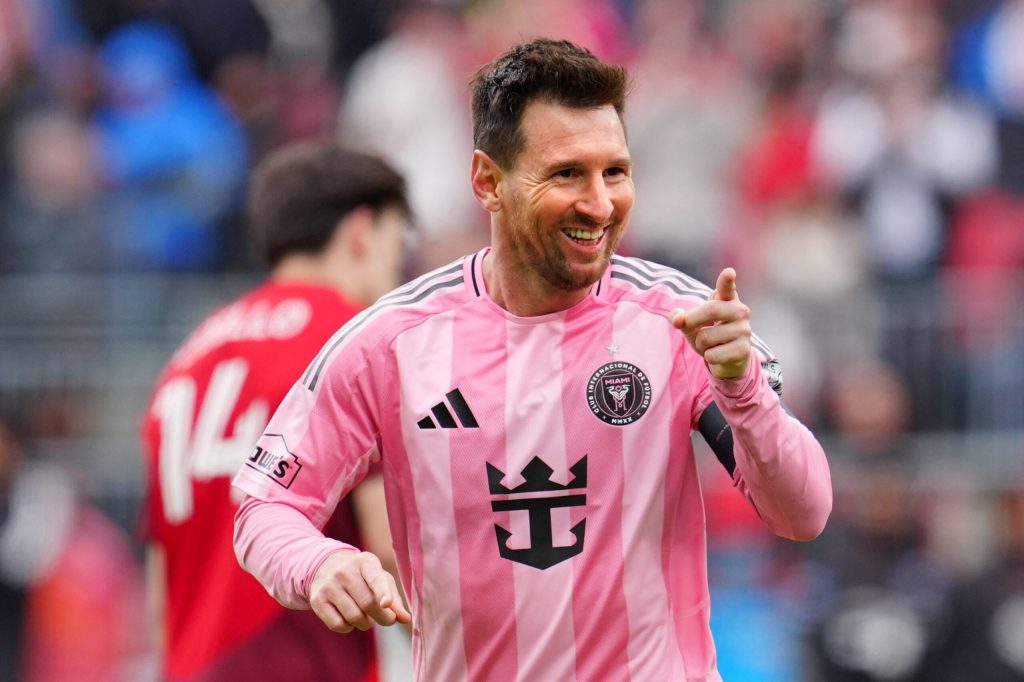 Lionel Messi devine parte a clubului miliardarilor