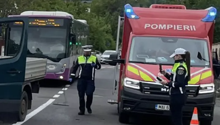Locuitorii strazii Fagetului cer masuri urgente in urma accidentului recent Noaptea se desfasoara curse de masini