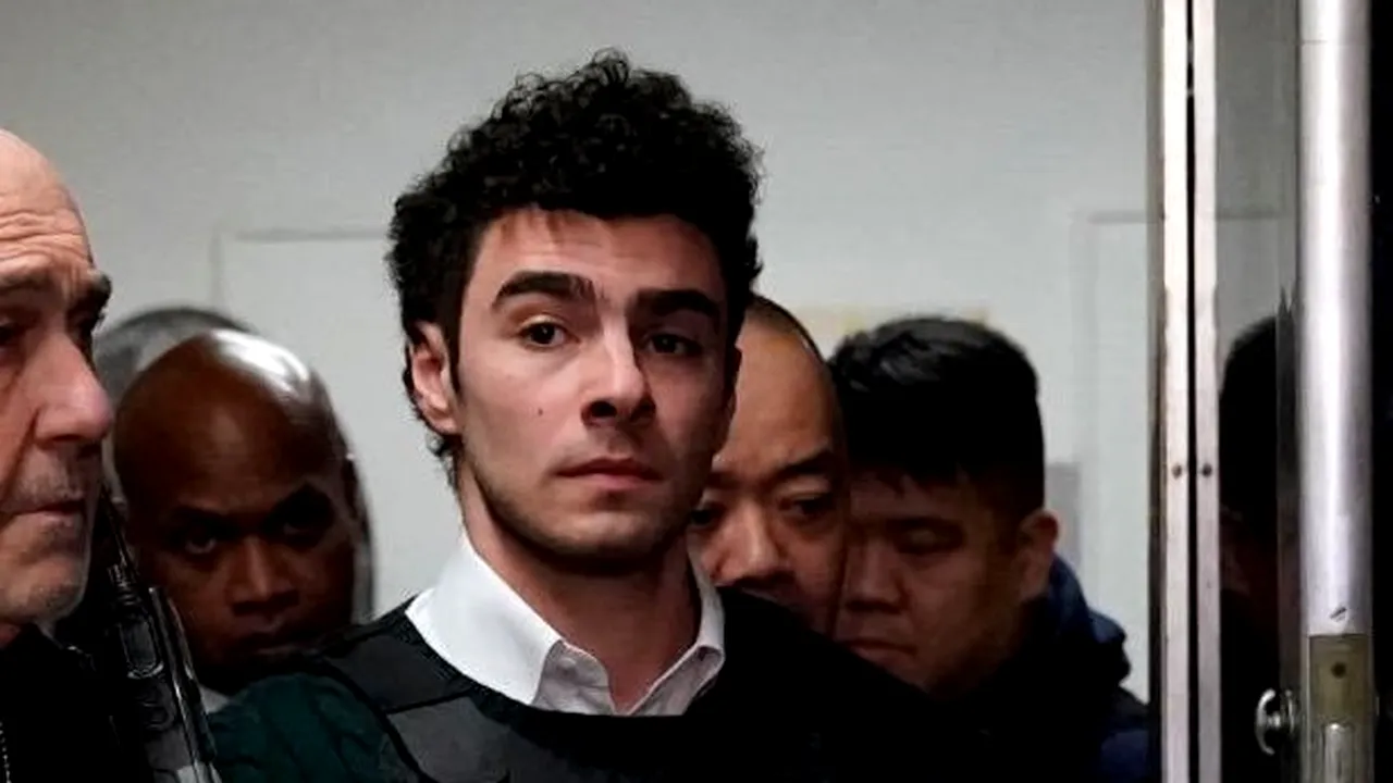 Luigi Mangione revine în fața instanței. Probele găsite în rucsac ar putea afecta desfășurarea procesului pentru uciderea CEO-ului UnitedHealthcare. 2 Luigi Mangione revine in fata instantei Probele gasite in rucsac ar putea afecta desfasurarea procesului pentru uciderea CEO ului UnitedHealthcare