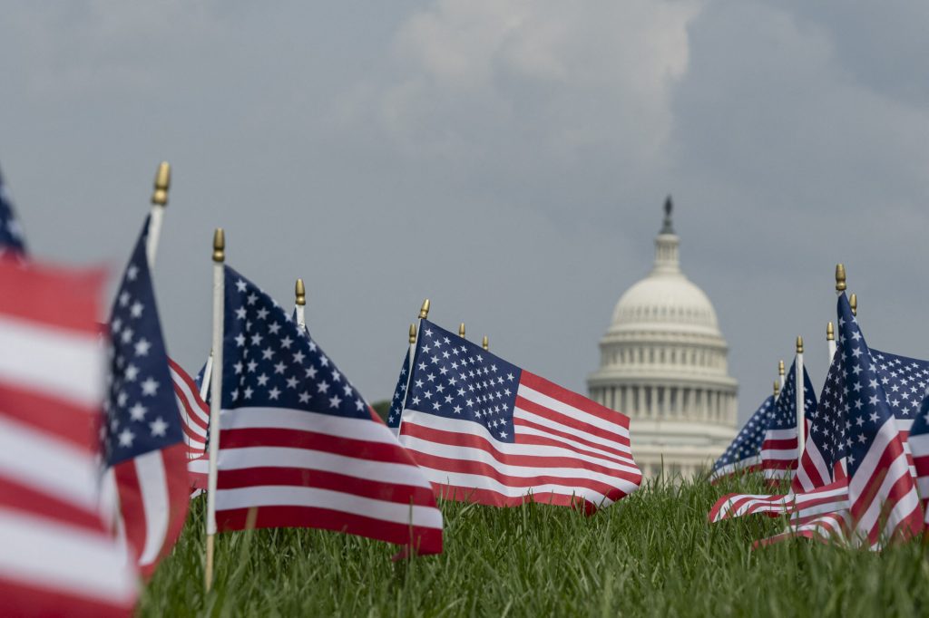 O persoana a fost impuscata de fortele de ordine langa Monumentul Washington
