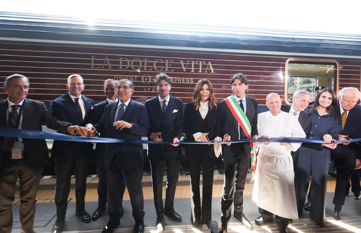 Orient Express revine cu o rută impresionantă Roma–Istanbul. Care este prețul experienței de lux de cinci zile care include și România? 2 Orient Express revine cu o ruta impresionanta Roma Istanbul Care este pretul experientei de lux de cinci zile care include si Romania