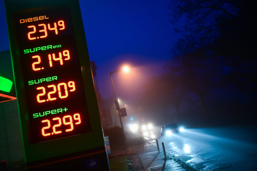 Politico Europa nu cunoaste cantitatea de combustibil disponibil CE propune un Observator al produselor petroliere