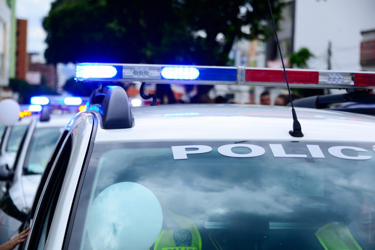 Polițist din Galați găsit mort în mașina de serviciu, cu o rană prin împușcare la cap. 2 Politist din Galati gasit mort in masina de serviciu cu o rana prin impuscare la cap