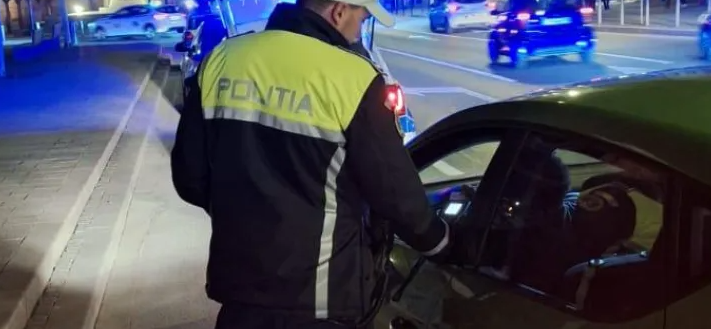 Politistii au invadat strazile din Cluj Peste 100 de persoane verificate permise suspendate si amenzi de mii de lei