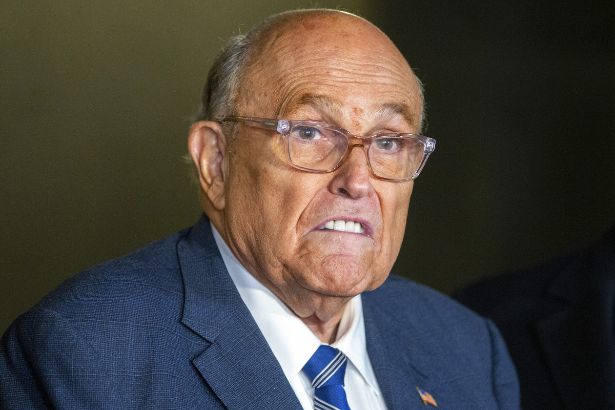 Rudy Giuliani internat in spital in stare critica dar stabila informeaza purtatorul de cuvant