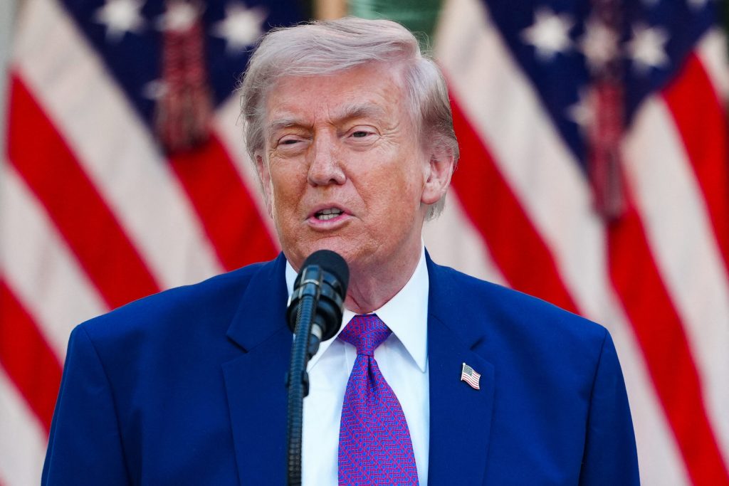 Trump Detaliile acordului de pace cu Iranul vor fi facute publice in curand Stramtoarea Ormuz va fi deschisa