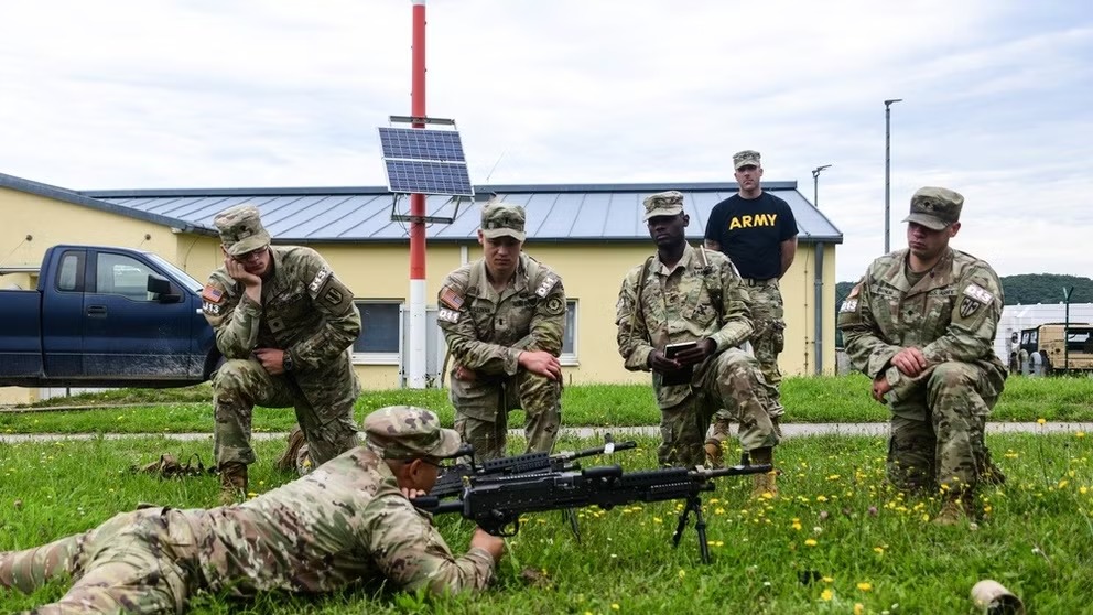 Trump analizeaza reducerea trupelor militare americane din Germania