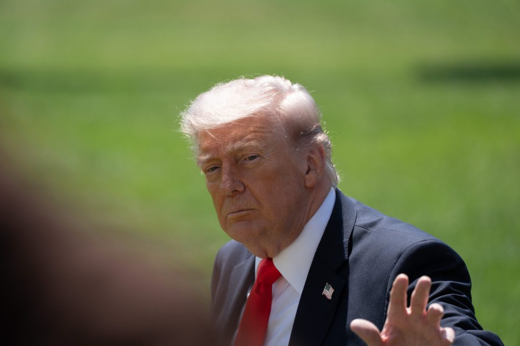 Trump anunta eliminarea unui lider al gruparii Statul Islamic in cadrul unei misiuni comune a SUA si Nigeriei