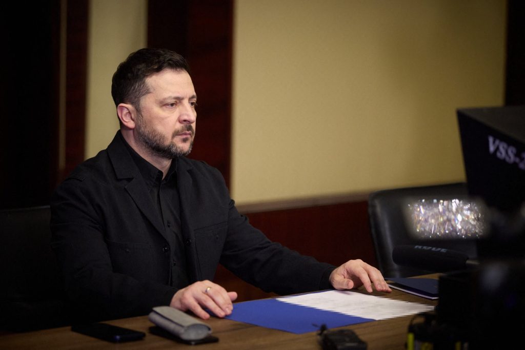 Aproximativ douăzeci de țări negociază acorduri privind dronele, afirmă președintele Zelenski. 2 aproximativ douazeci de tari negociaza acorduri privind dronele afirma presedintele zelenski