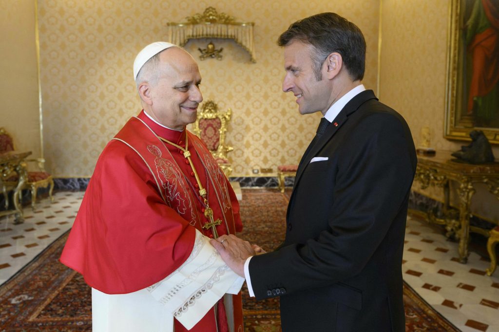 Papa Leon al XIV-lea efectuează o vizită în Franța în septembrie, fiind prima vizită papală după 18 ani. 2 papa leon al xiv lea efectueaza o vizita in franta in septembrie fiind prima vizita papala dupa 18 ani