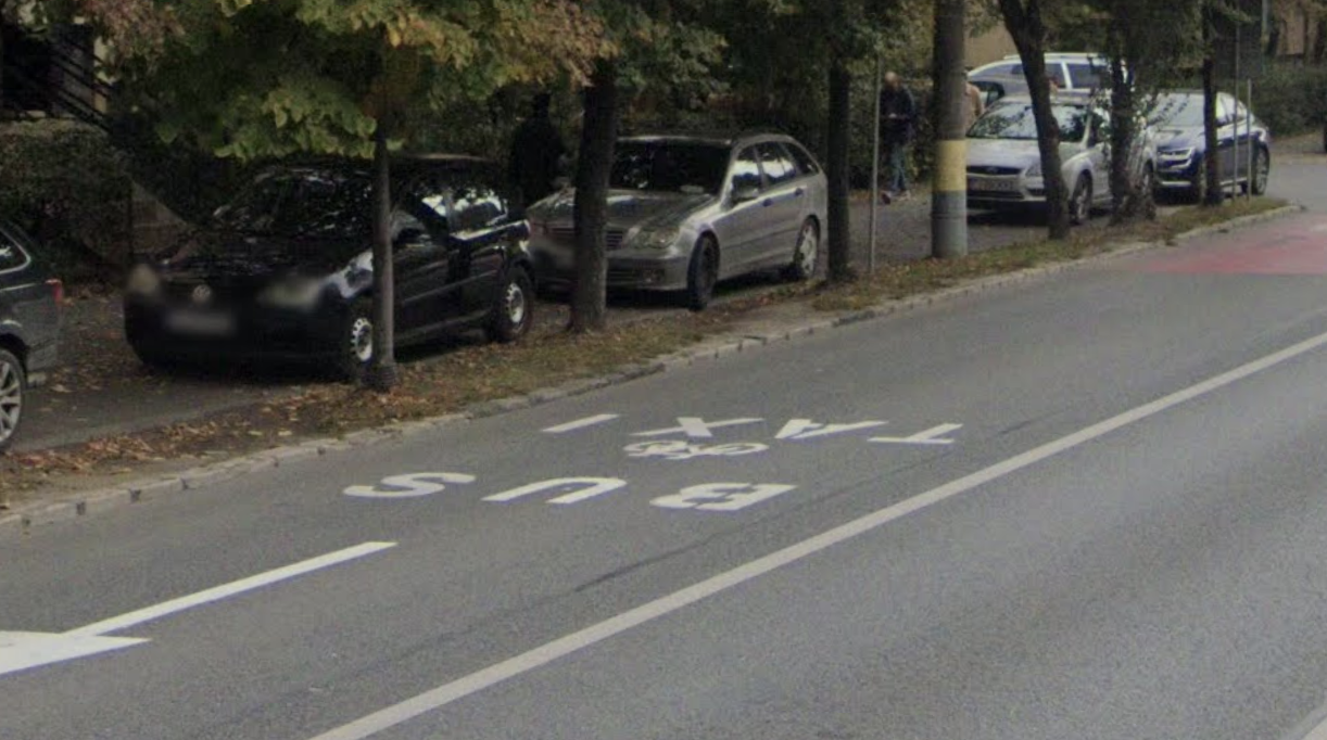 Pavaj nou pe Bulevardul Titulescu din Cluj, dar haosul continuă: „Se parchează pe trotuar, este ilegal și nesigur pentru pietoni!” 2 pavaj nou pe bulevardul titulescu din cluj dar haosul continua se parcheaza pe trotuar este ilegal si nesigur pentru pietoni