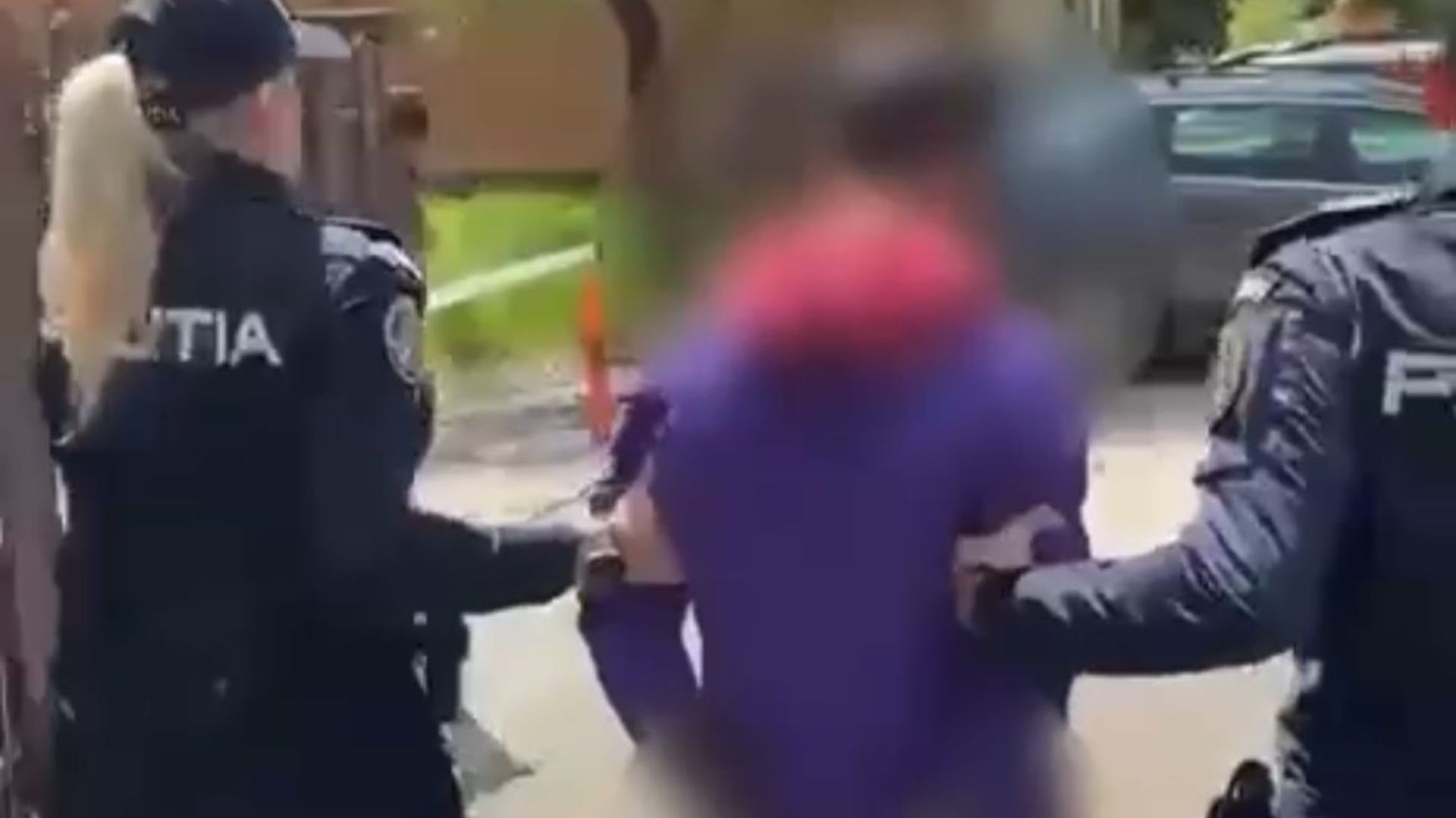 video un clujean a profitat de prietenul sau de pahar aflat sub influenta alcoolului apoi i a furat telefonul si toti banii politia l a prins repede