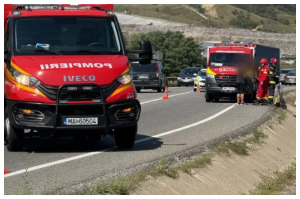 Accident in Cluj Un tanar sofer a pierdut controlul masinii si a iesit de pe drum Un minor de 15 ani a necesitat ingrijiri medicale