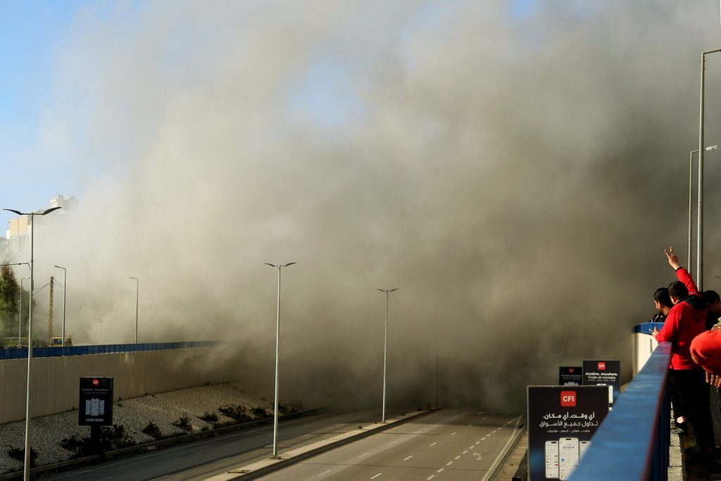 Armata israeliană a lovit suburbiile din sudul Beirutului ca răspuns la un atac cu drone al Hezbollah. 2 Armata israeliana a lovit suburbiile din sudul Beirutului ca raspuns la un atac cu drone al Hezbollah