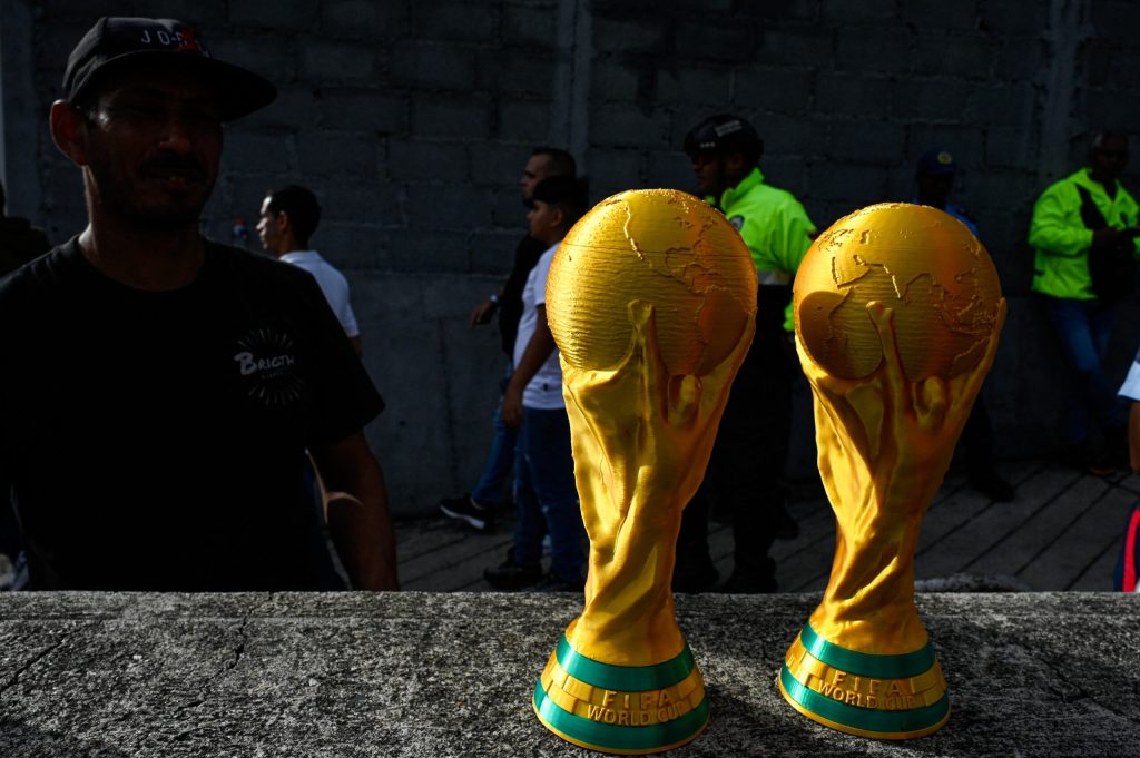 BBC a ales cei mai mari fotbaliști din istoria Cupei Mondiale, iar Messi nu este în top trei. 2 BBC a ales cei mai mari fotbalisti din istoria Cupei Mondiale iar Messi nu este in top trei
