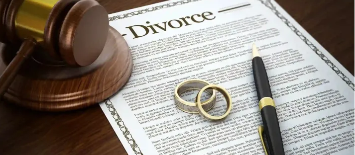 Casatoria in declin Numarul casatoriilor a scazut drastic in Cluj iar divorturile cresc constant de la an la an