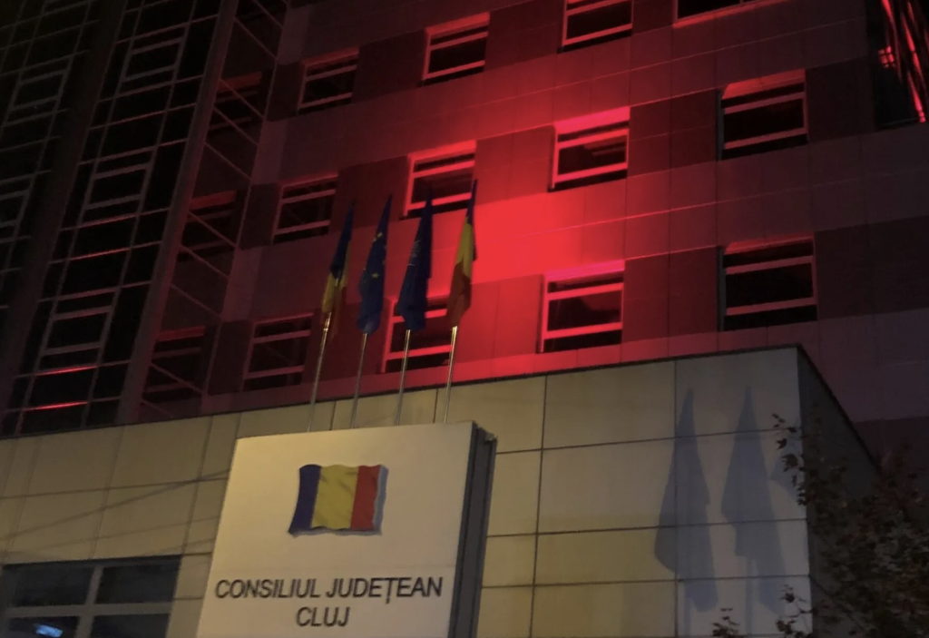 Clujul se luminează în roșu duminică seara - iată motivele! Consiliul Județean Cluj face un gest simbolic de Ziua Donatorului de Sânge și îndeamnă oamenii să participe. 2 Clujul se lumineaza in rosu duminica seara iata motivele Consiliul Judetean Cluj face un gest simbolic de Ziua Donatorului de Sange si indeamna oamenii sa participe