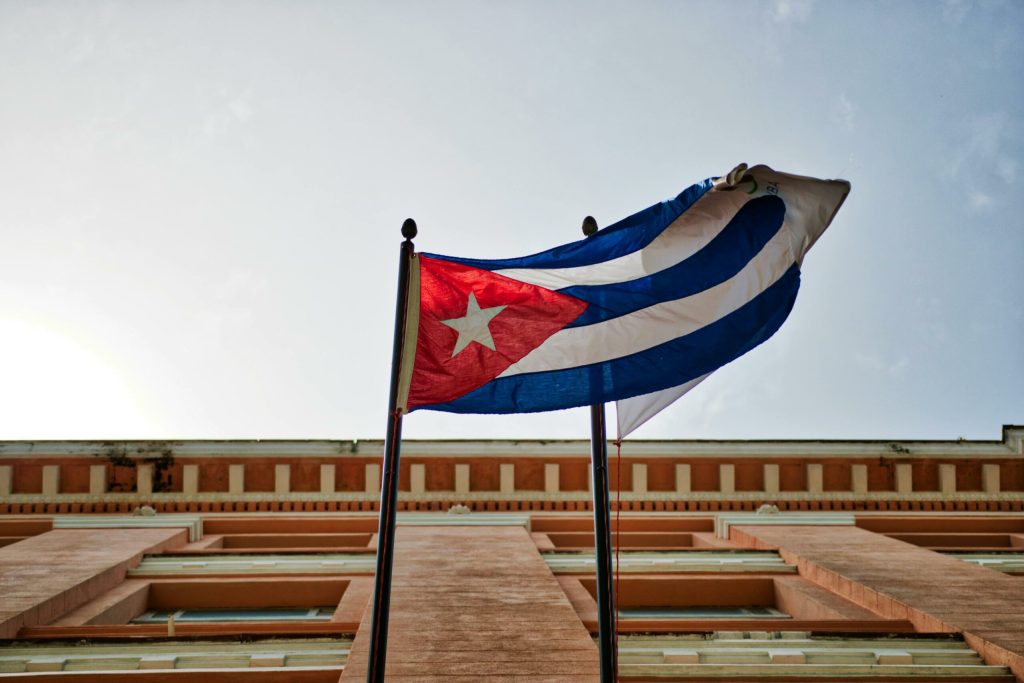 Criza pensionarilor din Cuba se intensifică din cauza sancțiunilor mai severe impuse de SUA. Pensii de doar 7 dolari și severe lipsuri de alimente și medicamente. 2 Criza pensionarilor din Cuba se intensifica din cauza sanciunilor mai severe impuse de SUA Pensii de doar 7 dolari si severe lipsuri de alimente si medicamente