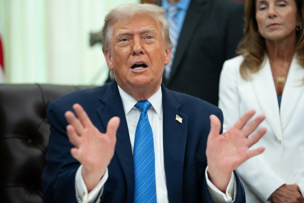 Dup ce a avertizat Iranul cu un atac foarte sever diseara Trump s a razgandit