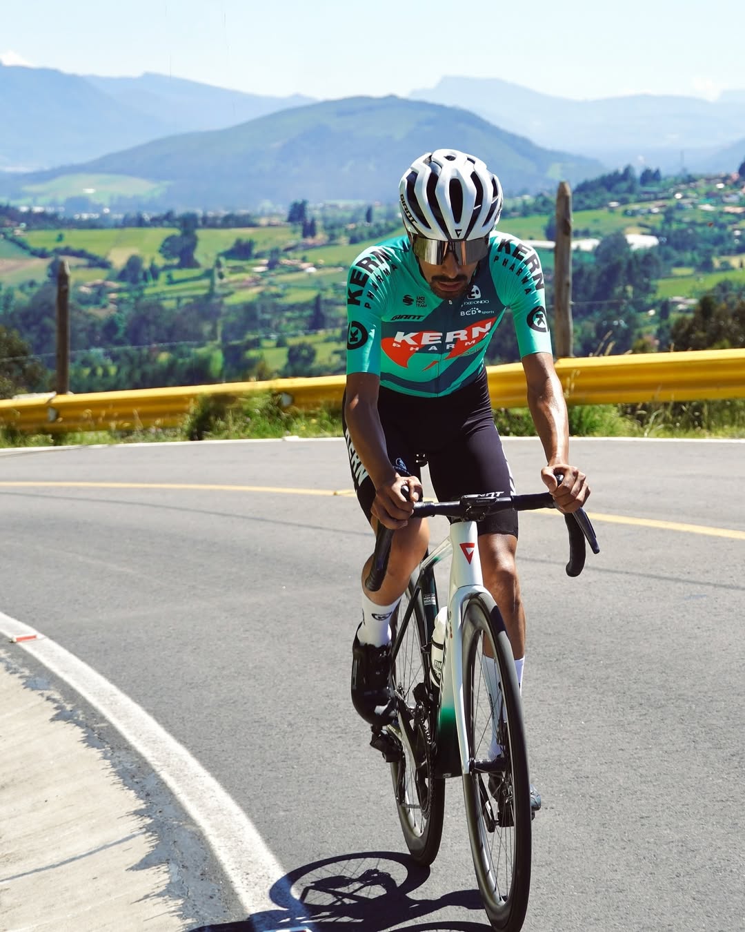 Echipa UCI Pro Kern Pharma isi face debutul la Turul Ciclist al Sibiului Castigatorul din 2018 prezent la linia de start