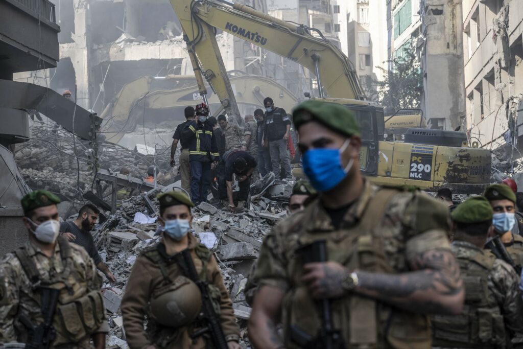 Israelul ataca cu bombe sudul Beirutului la o saptamana dupa incheierea armistitiului
