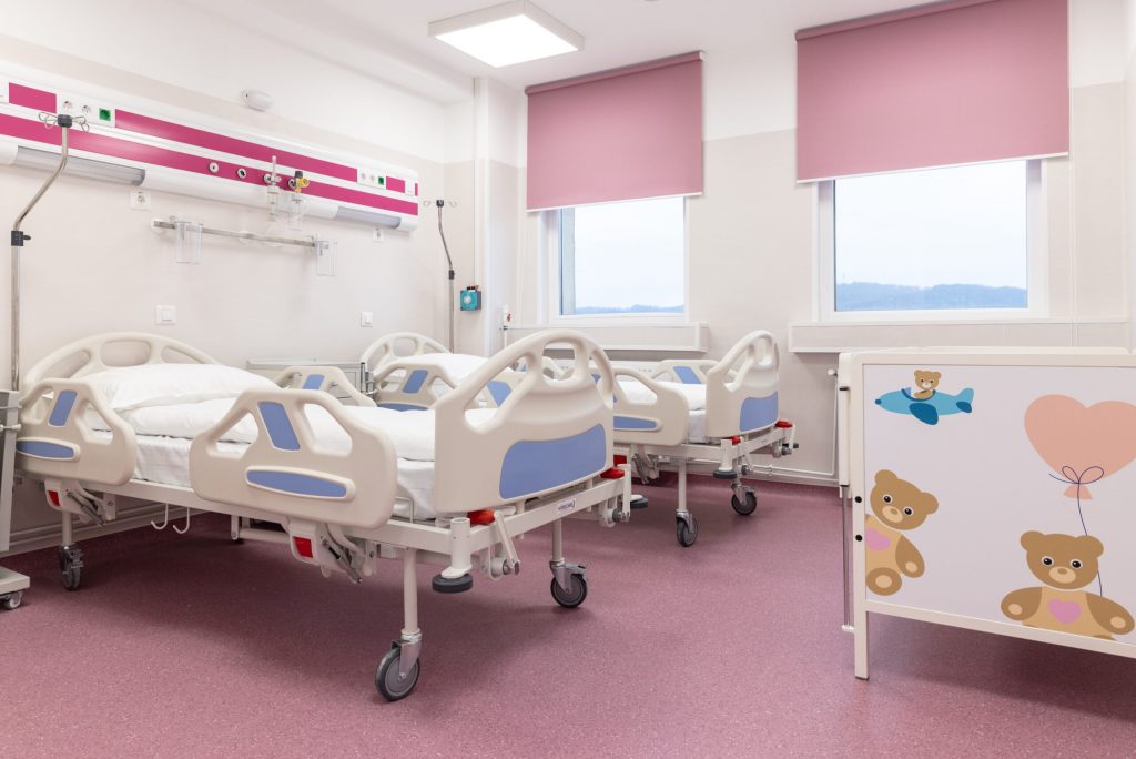 Salariile medicilor și asistenților în 2027: câți bani vor câștiga conform noii legi de salarizare 2 Salariile medicilor si asistentilor in 2027 cati bani vor castiga conform noii legi de salarizare