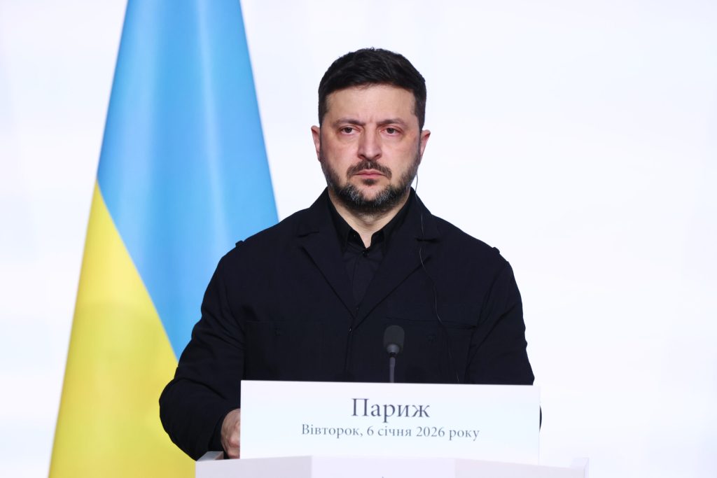 „Sancțiuni prin atacuri la distanță: Zelenski anunță lovituri împotriva unor ținte importante din Rusia.” 3 Sanciuni prin atacuri la distana Zelenski anun lovituri mpotriva unor inte importante din Rusia