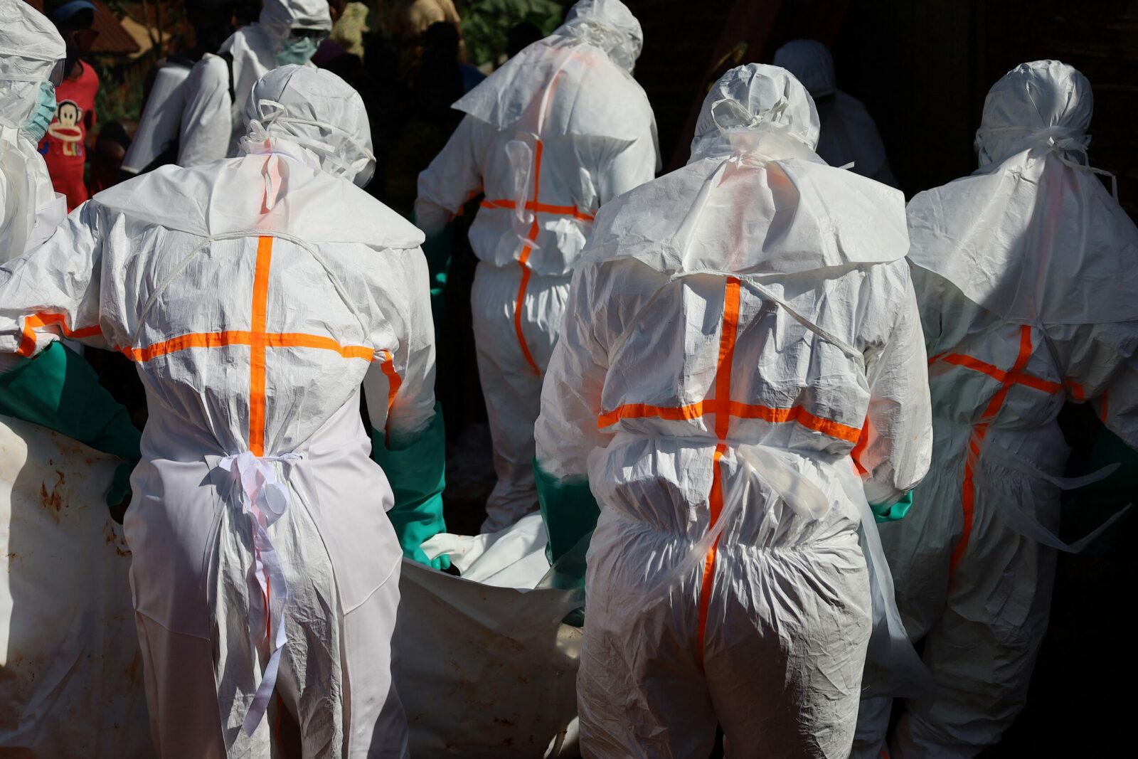 Trei noi vaccinuri experimentale impotriva virusului Ebola vor fi finantate