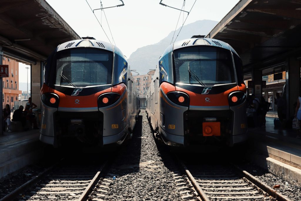 UE schimba regulile pentru transportul feroviar Calatorii mai rapide si intarzieri reduse la frontiera