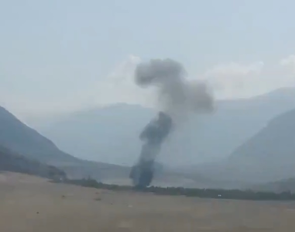 Un elicopter militar din Pakistan s-a prăbușit în Kashmir; nu există supraviețuitori. 2 Un elicopter militar din Pakistan s a prabusit in Kashmir nu exista supravietuitori