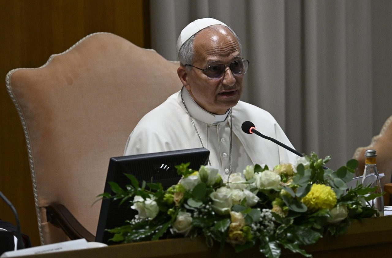 Vaticanul acuza Uniunea Europeana de aplicarea dublului standard in politica externa si cere o reanaliza a doctrinei razboiului just