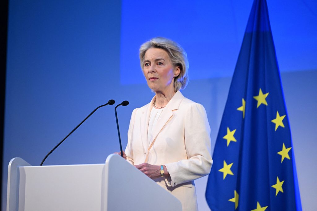 Von der Leyen, după atacul care a distrus mănăstirea din Kiev: Liderii G7 vor discuta despre intensificarea presiunilor asupra Rusiei. 3 Von der Leyen dupa atacul care a distrus manastirea din Kiev Liderii G7 vor discuta despre intensificarea presiunilor asupra Rusiei