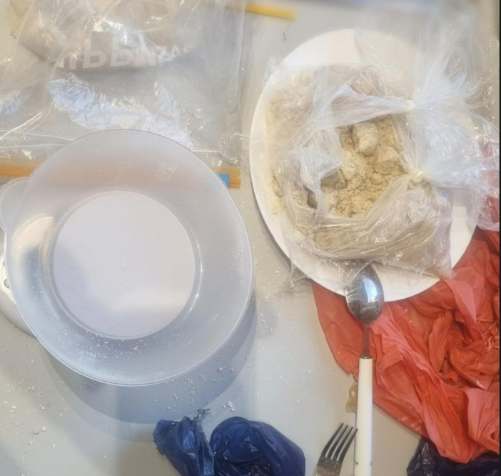 video actiunea mascailor in floresti surprinsa de stiri de cluj s a incheiat cu doua persoane retinute in flagrant si o impresionanta confiscare de droguri