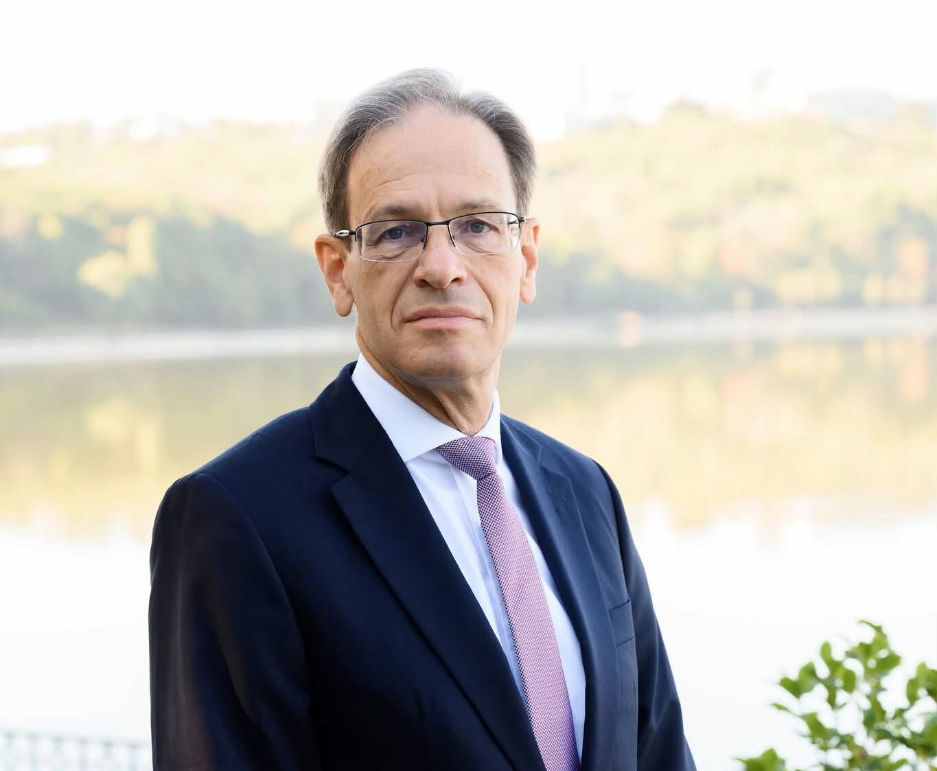Ambasadorul Germaniei la Chișinău, implicat într-o controversă privind identitatea moldovenilor. Cum răspunde la acuzații. 2 Ambasadorul Germaniei la Chisinau implicat intr o controversa privind identitatea moldovenilor Cum raspunde la acuzatii