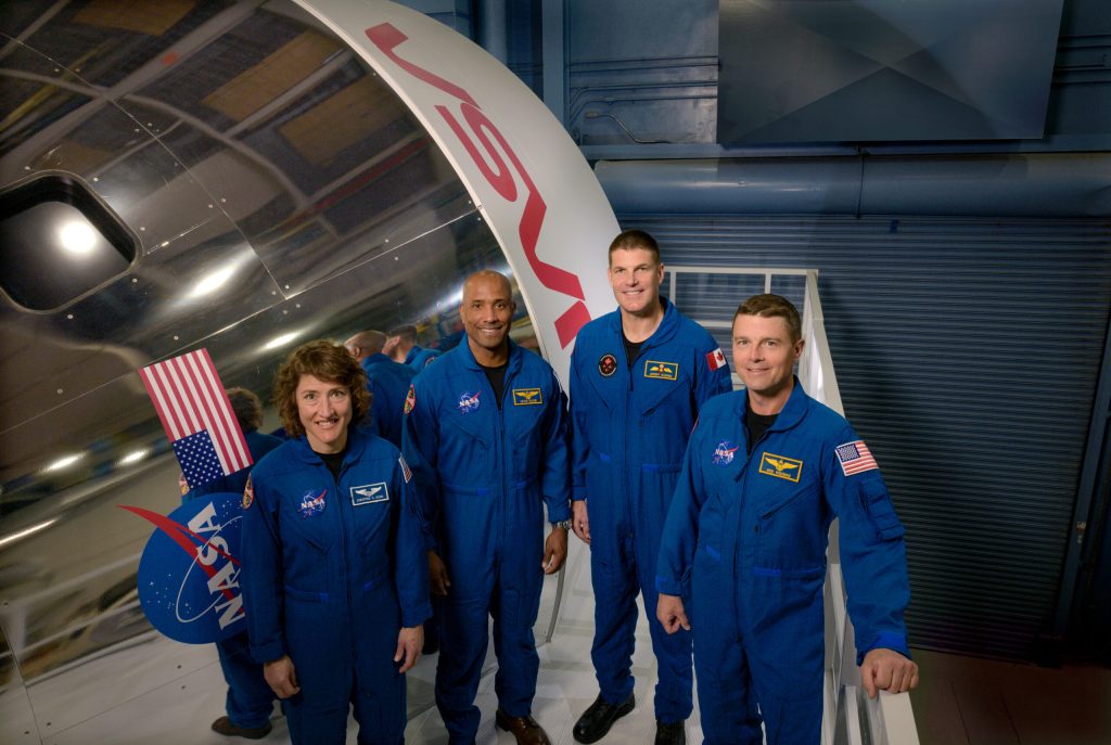 Astronauții misiunii Artemis II s-au reconectat cu capsula Orion după zborul istoric în jurul Lunii. Care sunt următorii pași pentru programul NASA? 2 Astronautii misiunii Artemis II s au reconectat cu capsula Orion dupa zborul istoric in jurul Lunii Care sunt urmatorii pasi pentru programul NASA