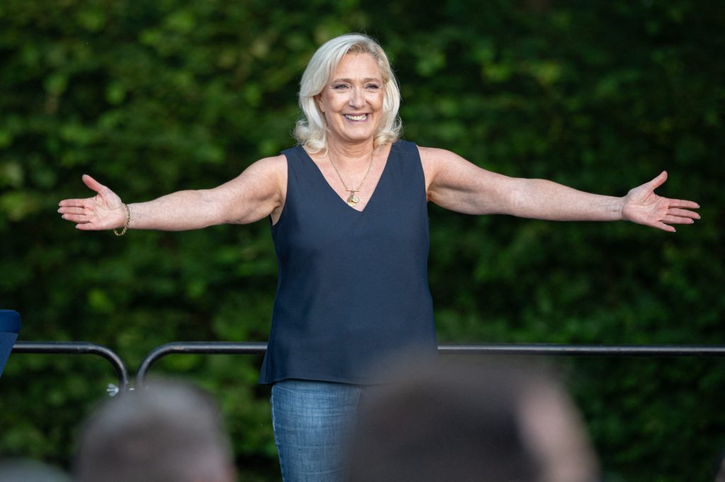 Cand va aplica Marine Le Pen pedeapsa daca devine President