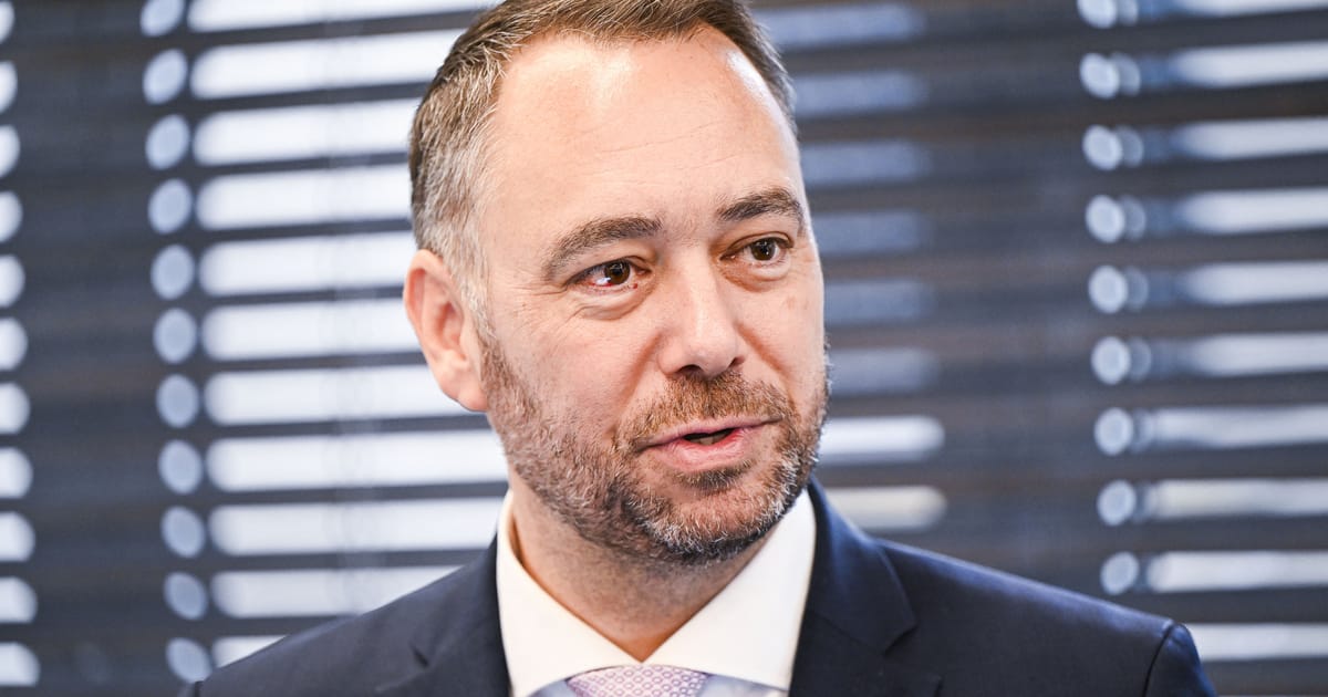 „Decizie inexplicabilă”: Ministrul belgian critică modificarea de poziție a FIFA referitoare la cartonașul roșu primit de SUA. 2 Decizie inexplicabila Ministrul belgian critica modificarea de pozitie a FIFA referitoare la cartonasul rosu primit de SUA