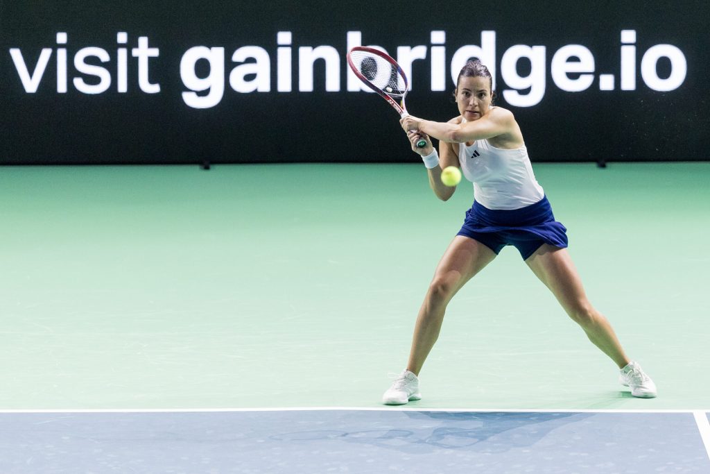 Gabriela Ruse și Marta Kostiuk avansează în turul doi al probei de dublu la Wimbledon după o victorie împotriva favoritei numărul cinci. 2 Gabriela Ruse si Marta Kostiuk avanseaza in turul doi al probei de dublu la Wimbledon dupa o victorie impotriva favoritei numarul cinci