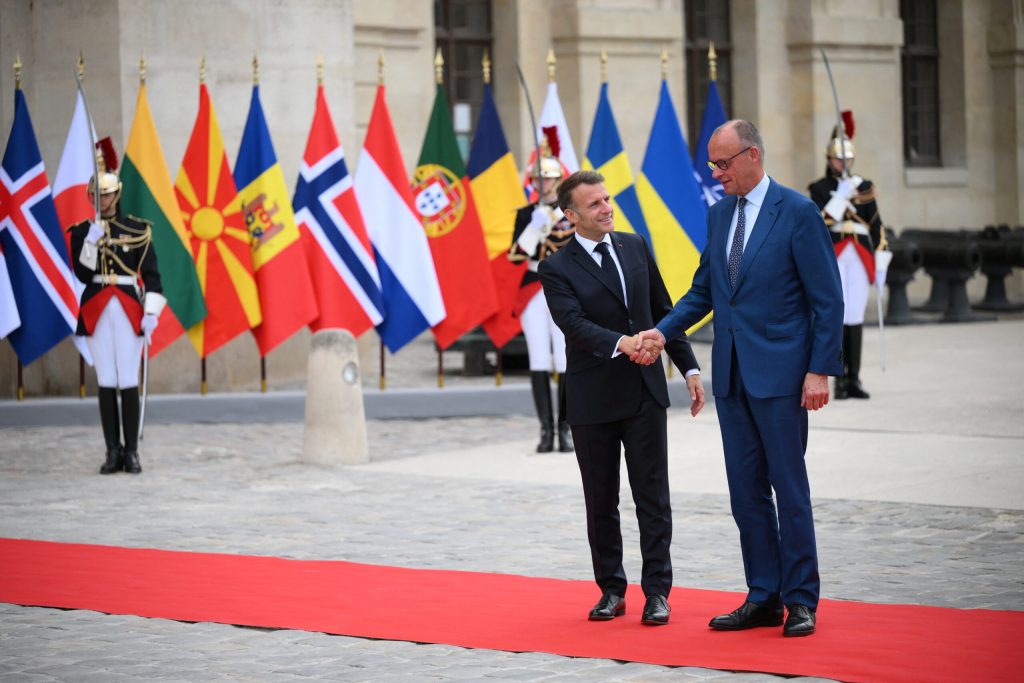 Germania ia parte pentru prima dată la un exercițiu nuclear organizat de Franța. 3 Germania ia parte pentru prima data la un exercitiu nuclear organizat de Franta